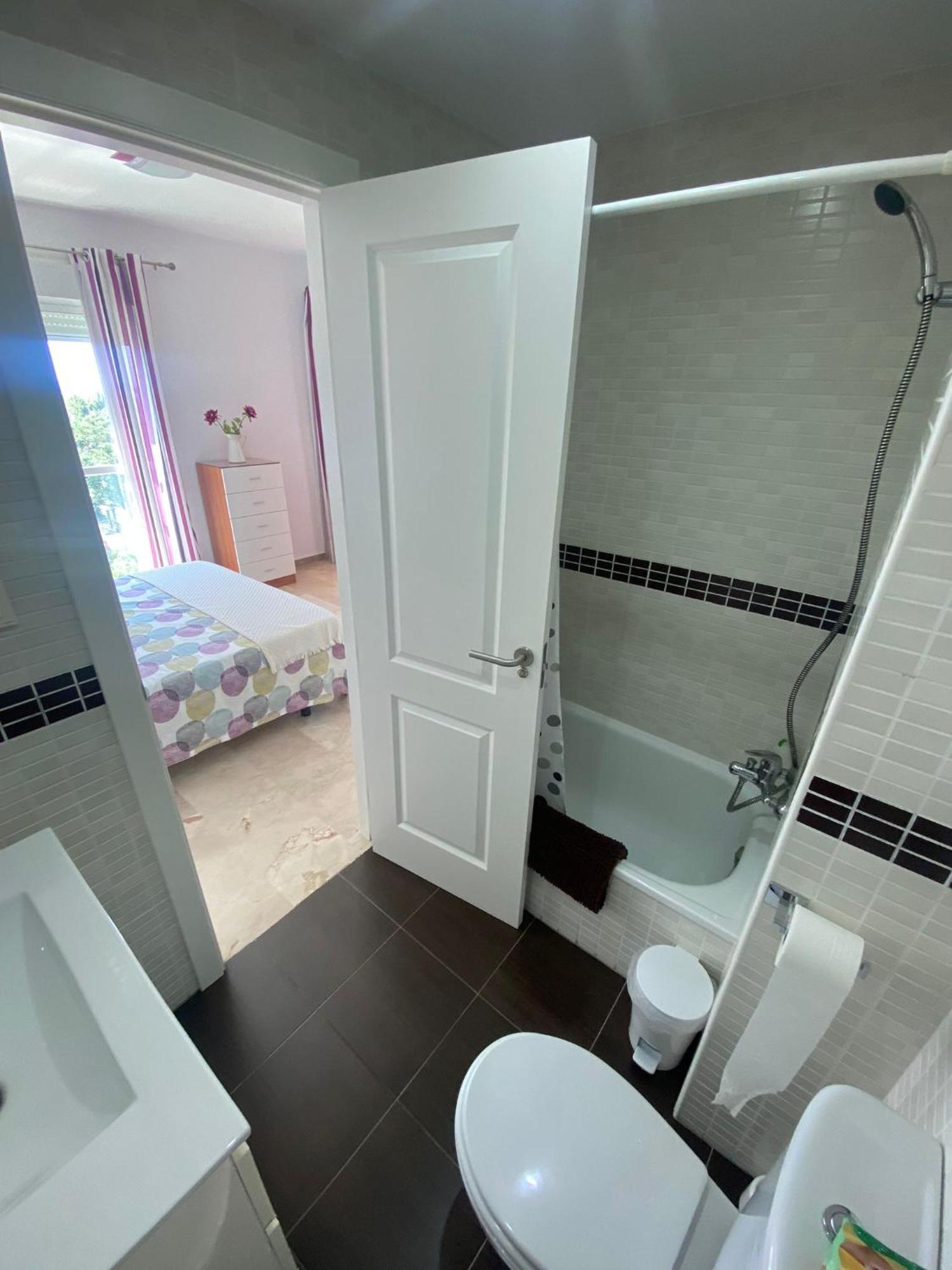 Апартаменти A&C Vistas Al Mar -Torre Del Mar - Malaga Велес-Малага Екстер'єр фото